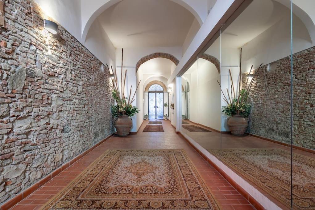 Midtown Apartment Pisa Esterno foto